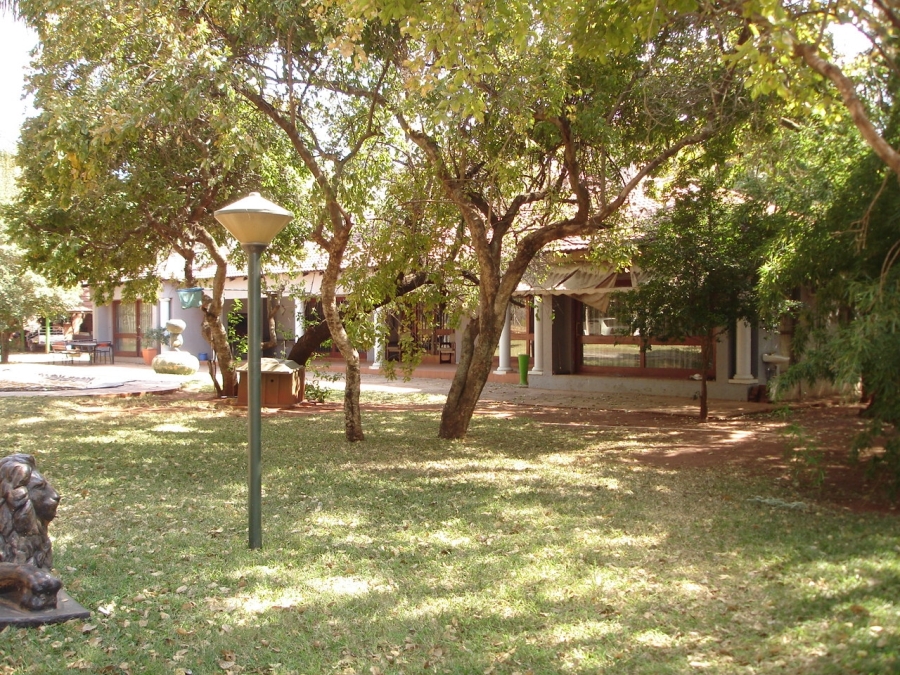 Commercial Property for Sale in Kroondal North West